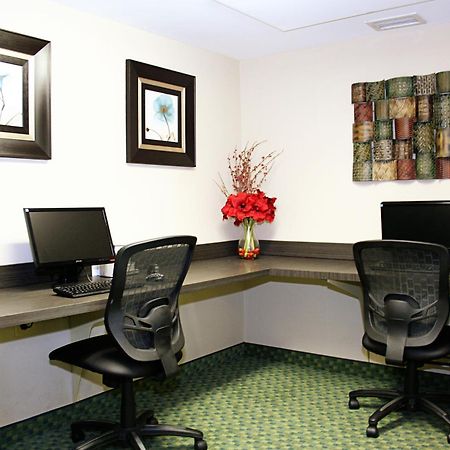 Candlewood Suites Harrisonburg By Ihg Экстерьер фото