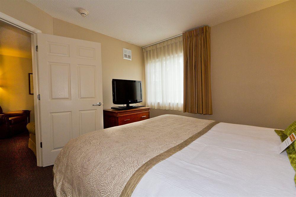 Candlewood Suites Harrisonburg By Ihg Экстерьер фото