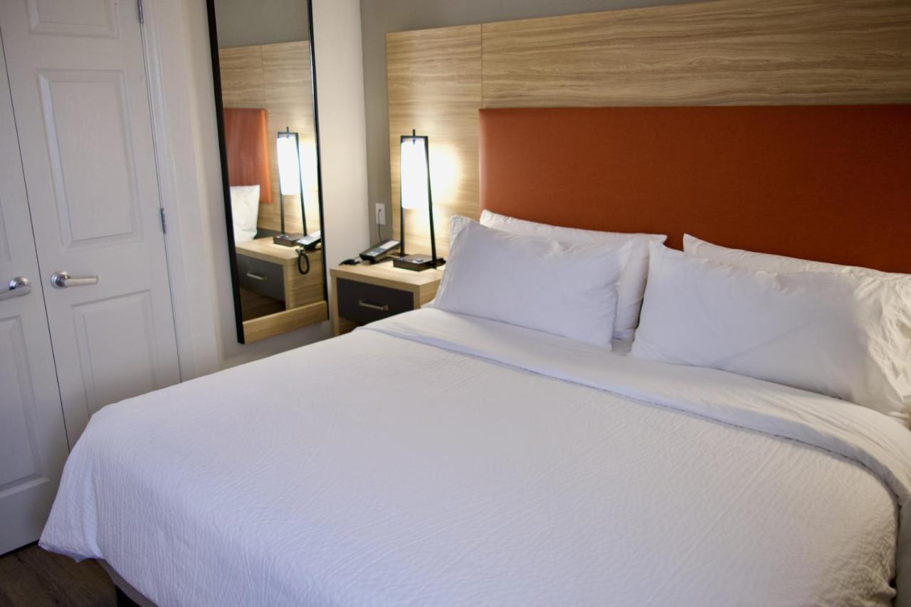 Candlewood Suites Harrisonburg By Ihg Экстерьер фото