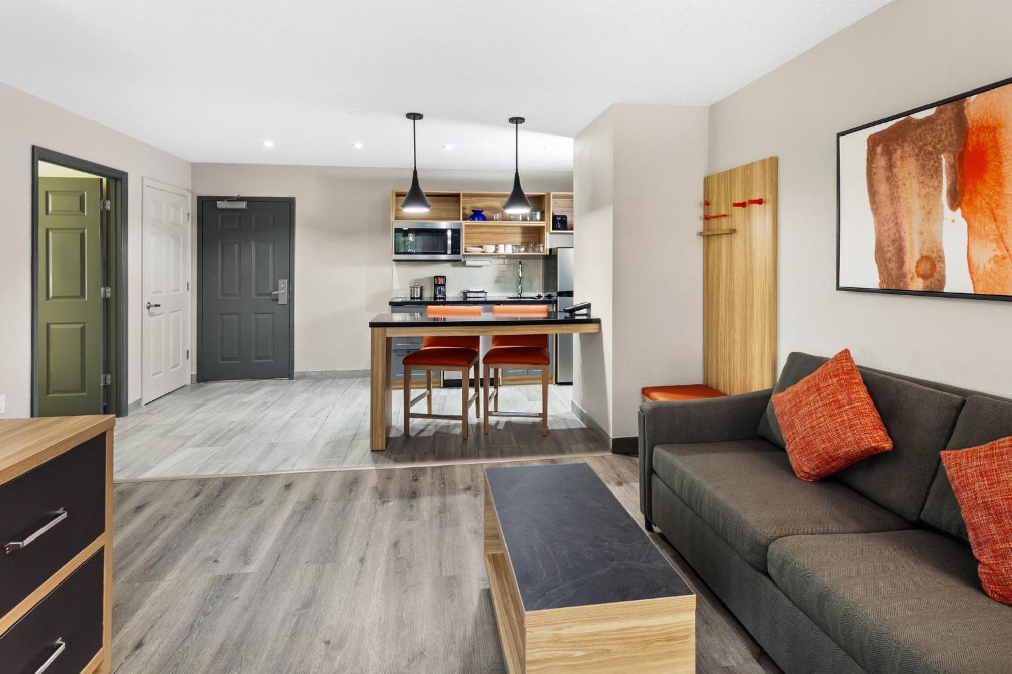 Candlewood Suites Harrisonburg By Ihg Экстерьер фото