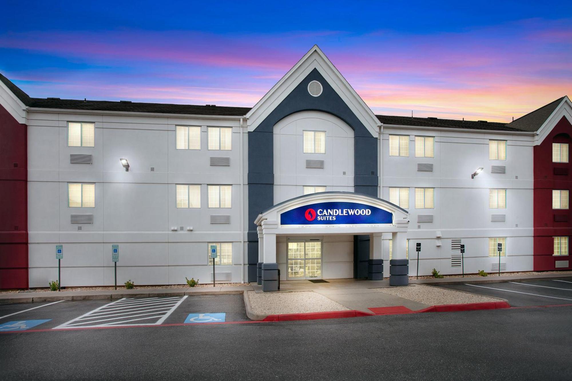 Candlewood Suites Harrisonburg By Ihg Экстерьер фото